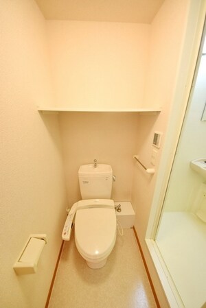 レオパレスチェリーガーデンBの物件内観写真